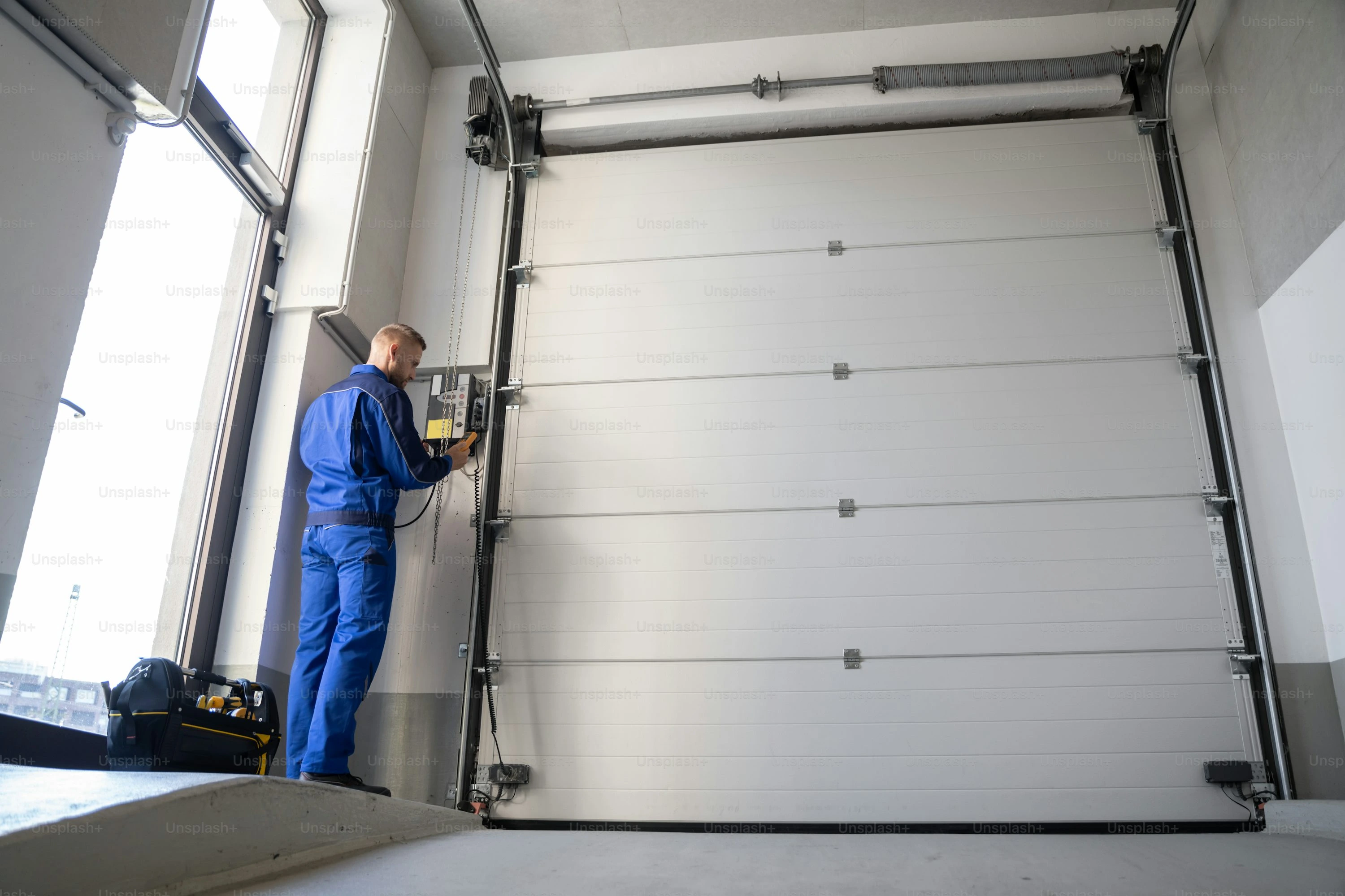 Garage Door Repair Service Thousand Oaks